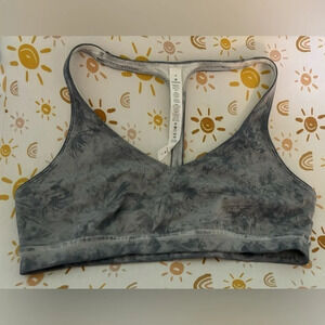 lululemon arise bra reflective from lululemon lab nulux crispy tag no‎ padding